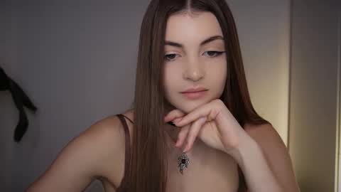 Snapshot of mayttease chatting on 11-19-25, 03:50 mayttease online show from 11-19-25, 03:50