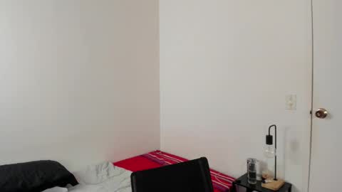 Snapshot of mazikeen_18 chatting on 02-17-26, 01:18 mazikeen_18 online show from 02-17-26, 01:18