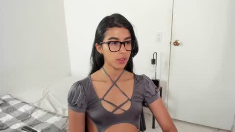 Snapshot of mazikeen_18 chatting on 06-19-26, 01:04 mazikeen_18 online show from 06-19-26, 01:04