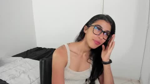 Snapshot of mazikeen_18 chatting on 07-17-26, 02:02 mazikeen_18 online show from 07-17-26, 02:02