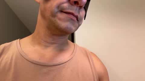 Snapshot of mb_braziliancouple chatting on 09-29-25, 09:41 mb_braziliancouple online show from 09-29-25, 09:41