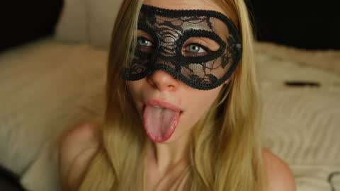 Snapshot of mbca chatting on 01-30-25, 01:33 Anna IG mbca anna online show from 01-30-25, 01:33