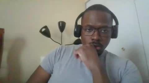 Snapshot of mbsupreme chatting on 04-29-26, 06:36 Mark online show from 04-29-26, 06:36