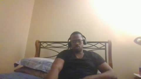 Snapshot of mbsupreme chatting on 05-08-26, 02:17 Mark online show from 05-08-26, 02:17