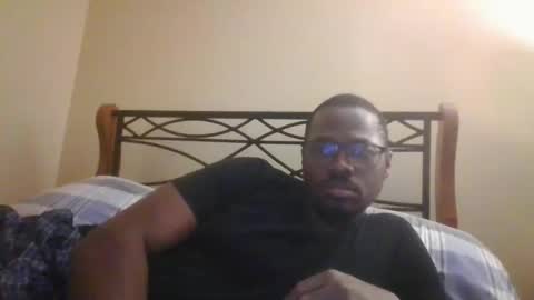 Snapshot of mbsupreme chatting on 05-15-26, 02:29 Mark online show from 05-15-26, 02:29