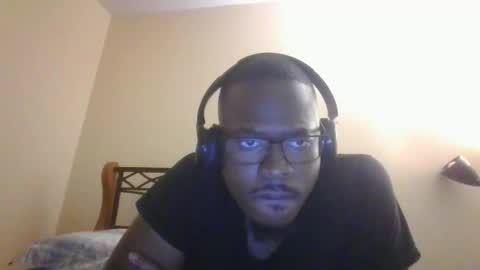 Snapshot of mbsupreme chatting on 06-08-26, 03:18 Mark online show from 06-08-26, 03:18