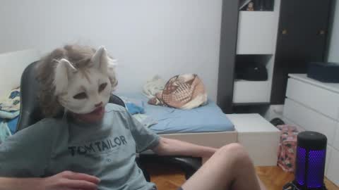Snapshot of mcbrigete chatting on 04-25-26, 12:13 Bri online show from 04-25-26, 12:13