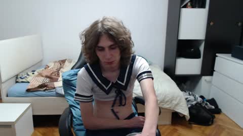 Snapshot of mcbrigete chatting on 05-22-26, 10:37 Bri online show from 05-22-26, 10:37