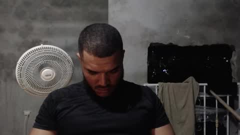 Mcgregor online show from 11-30-25, 02:48