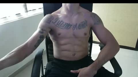 Snapshot of mckanna chatting on 01-16-26, 03:27 mckanna online show from 01-16-26, 03:27