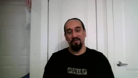 Snapshot of mclovins77 chatting on 04-28-26, 07:30 mclovins77 online show from 04-28-26, 07:30