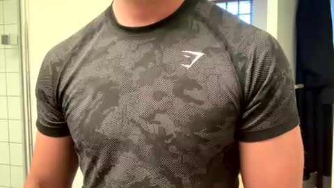 Snapshot of mcr8080 chatting on 12-30-24, 03:02 mcr8080 online show from 12-30-24, 03:02