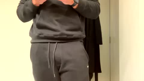 Snapshot of mcr8080 chatting on 01-01-25, 12:11 mcr8080 online show from 01-01-25, 12:11