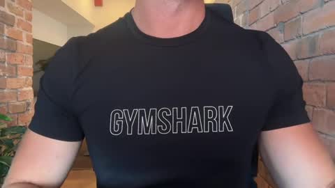 Snapshot of mcr8080 chatting on 10-25-25, 12:13 mcr8080 online show from 10-25-25, 12:13