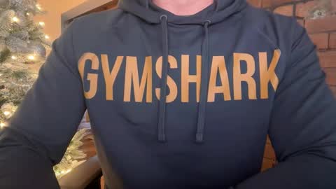 Snapshot of mcr8080 chatting on 12-17-25, 02:01 mcr8080 online show from 12-17-25, 02:01