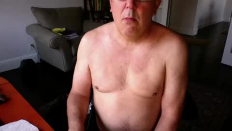 Snapshot of mdog9669 chatting on 07-05-26, 12:34 mdog9669 online show from 07-05-26, 12:34