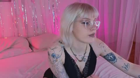 Roze online show from 03-27-26, 07:58