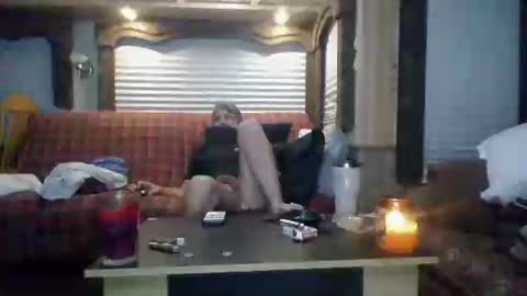 me_him_us_them online show from 11-08-25, 07:41