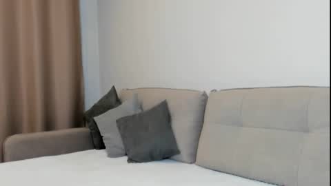 Snapshot of me_lina_ chatting on 10-11-25, 01:09 Alice online show from 10-11-25, 01:09