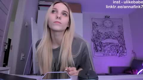 Snapshot of meandmaboy chatting on 11-20-25, 07:19 Anna online show from 11-20-25, 07:19