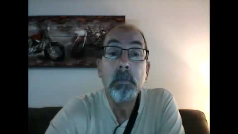 Snapshot of meathome3 chatting on 12-11-24, 01:17 me at home online show from 12-11-24, 01:17