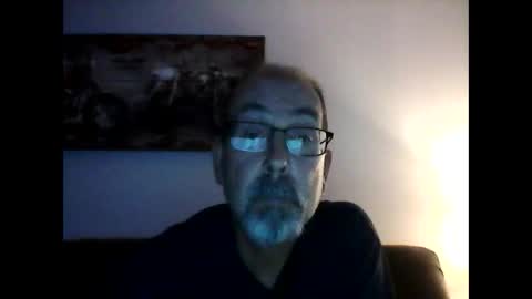 Snapshot of meathome3 chatting on 12-12-24, 09:37 me at home online show from 12-12-24, 09:37