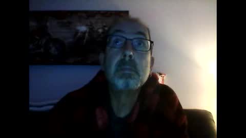 Snapshot of meathome3 chatting on 12-24-24, 01:06 me at home online show from 12-24-24, 01:06