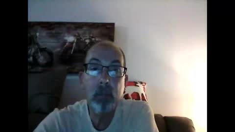 Snapshot of meathome3 chatting on 01-02-25, 03:37 me at home online show from 01-02-25, 03:37