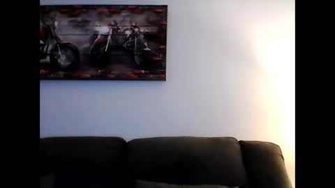 Snapshot of meathome3 chatting on 01-10-25, 05:34 me at home online show from 01-10-25, 05:34