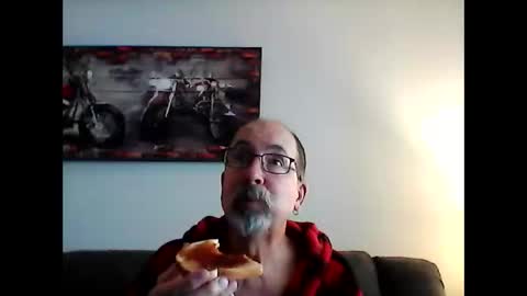 Snapshot of meathome3 chatting on 01-11-25, 02:47 me at home online show from 01-11-25, 02:47