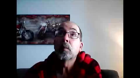 Snapshot of meathome3 chatting on 02-17-25, 03:31 me at home online show from 02-17-25, 03:31