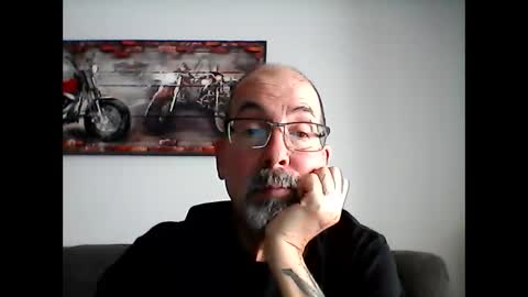 Snapshot of meathome3 chatting on 02-21-25, 06:37 me at home online show from 02-21-25, 06:37