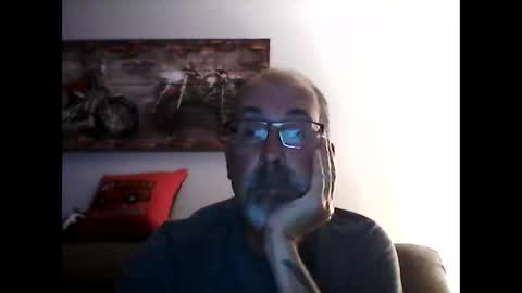 Snapshot of meathome3 chatting on 09-12-25, 01:38 me at home online show from 09-12-25, 01:38