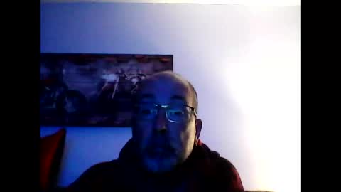 Snapshot of meathome3 chatting on 10-09-25, 10:13 me at home online show from 10-09-25, 10:13