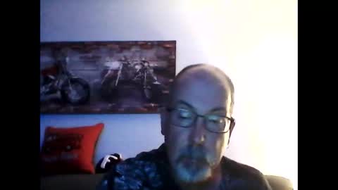Snapshot of meathome3 chatting on 10-18-25, 02:25 me at home online show from 10-18-25, 02:25