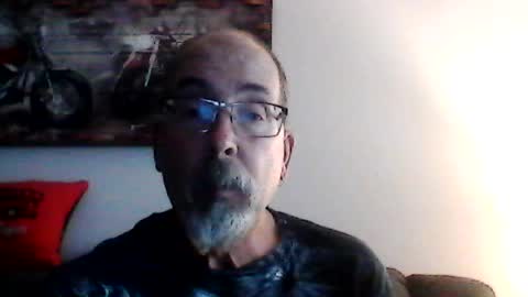 Snapshot of meathome3 chatting on 07-20-26, 08:00 me at home online show from 07-20-26, 08:00