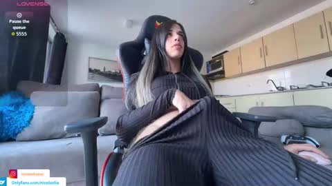 Snapshot of meclarityxxx chatting on 09-17-25, 09:38 online show from 09-17-25, 09:38