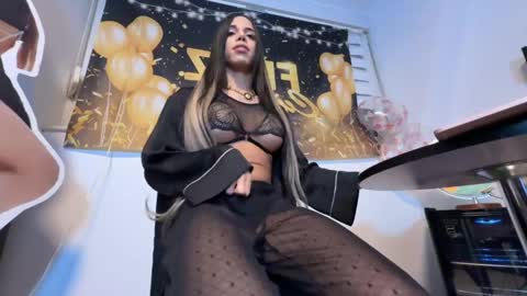 Snapshot of meclarityxxx chatting on 11-18-25, 07:40 online show from 11-18-25, 07:40