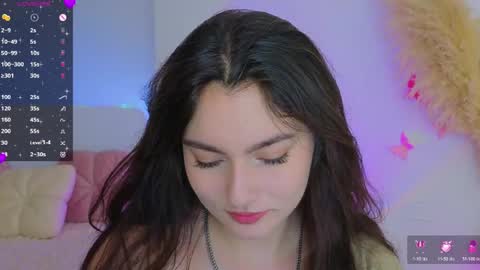 Snapshot of medina_andress chatting on 06-06-26, 12:05 Dina online show from 06-06-26, 12:05