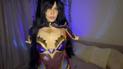 Nicole online show from 05-11-26, 06:38