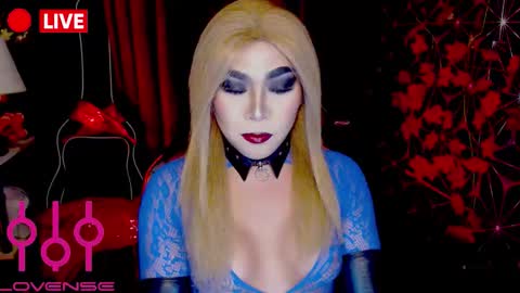 Snapshot of medusaprey chatting on 11-19-25, 10:10 THE QUEEN ALPHA Queen Medusa Prey online show from 11-19-25, 10:10