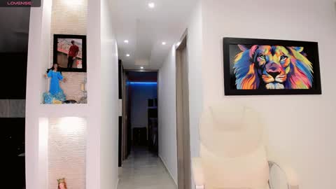 Snapshot of meelanyalejandraa chatting on 01-20-25, 05:48 MelanyAlejandra online show from 01-20-25, 05:48