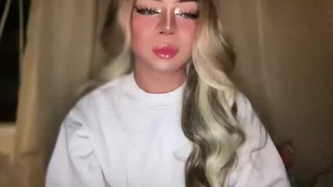 Snapshot of meetmehalfway888 chatting on 09-25-25, 01:37 GODDESS OF ALL GODDESSES online show from 09-25-25, 01:37