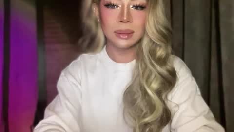 Snapshot of meetmehalfway888 chatting on 12-03-25, 04:38 GODDESS OF ALL GODDESSES online show from 12-03-25, 04:38