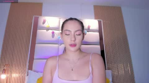 Snapshot of megaan_rouse chatting on 05-07-26, 11:37 megaan_rouse online show from 05-07-26, 11:37