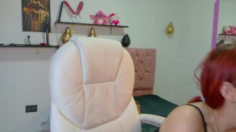 Snapshot of megamwhithee chatting on 07-18-26, 03:00 Megamwhithe online show from 07-18-26, 03:00