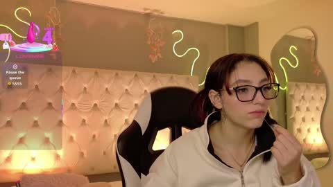 Megan  online show from 02-19-26, 04:19