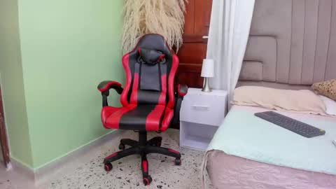 Snapshot of megan_angie chatting on 03-01-26, 03:19 Megan Angie online show from 03-01-26, 03:19