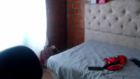 Megan and sophi online show from 08-02-26, 05:33