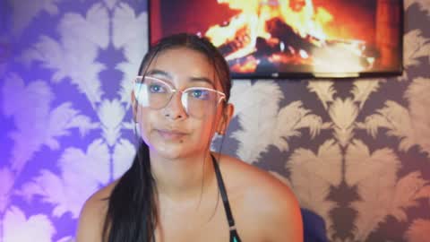 Carolina Paez online show from 01-15-25, 01:56